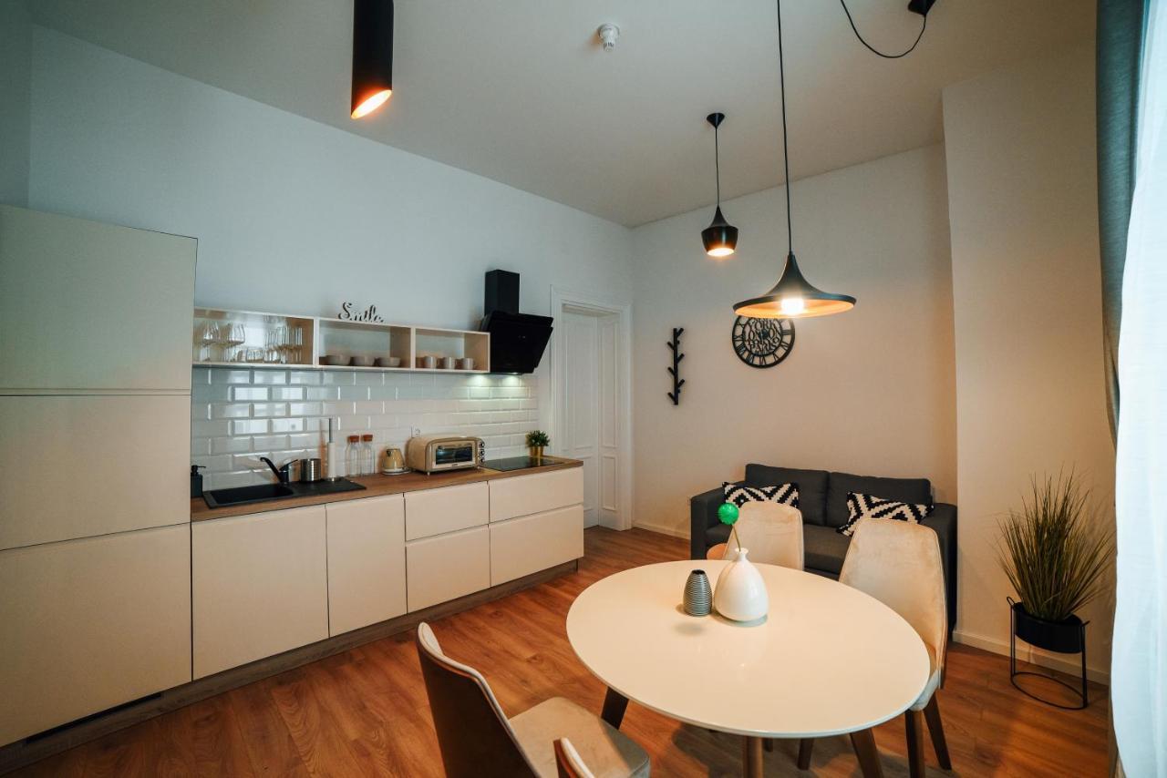 Chop Old House Hotel เวลิคาโกริตซา ภายนอก รูปภาพ